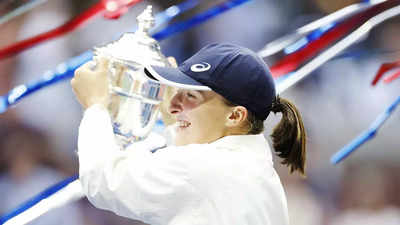 US Open 2022: Sensational Iga Swiatek downs Ons Jabeur to claim maiden title