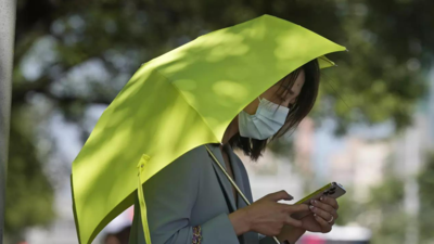 China sends college students to quarantine under zero-Covid policy