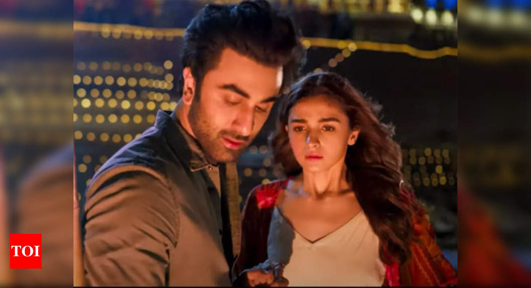 ‘Brahmastra’ box office collection day 2: Ranbir Kapoor, Alia Bhatt’s film collects Rs 35.50 crore – Times of India
