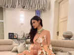 These stunning pictures of Mouni Roy are breaking the internet