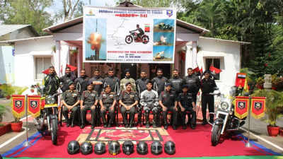 Army: Army flags off Pune-Delhi bike expedition to observe 196th ...