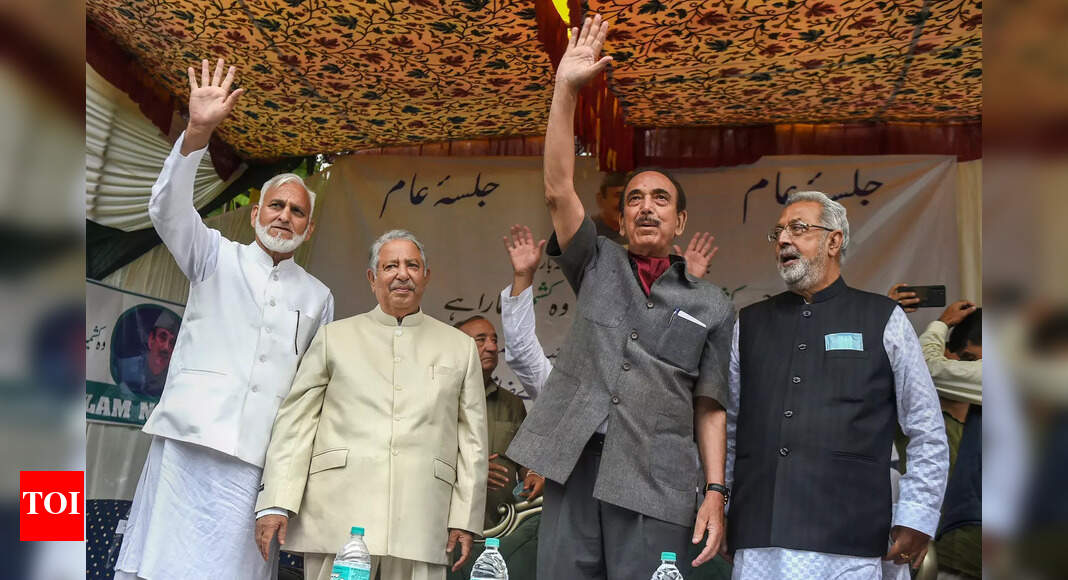 J&K won&rsquo;t get special status back: Ghulam Nabi Azad