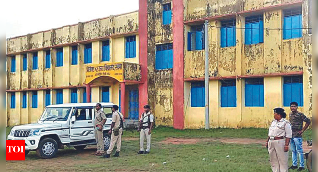Project School Intruders Threaten Clerk With Gun At Govt School