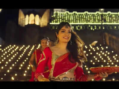 'Hoon Tari Heer' makers share a behind-the-scenes video of the song