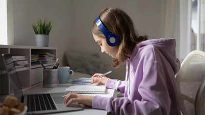 Effective prowess and steps children need to acquire for online learning