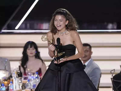 Emmy Awards 2022: Zendaya wins best drama actress for 'Euphoria'; sets new  record as youngest two-time Emmy winner - Times of India