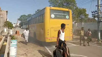 Two students faint after exhaust smoke engulfs school bus in Tuticorin