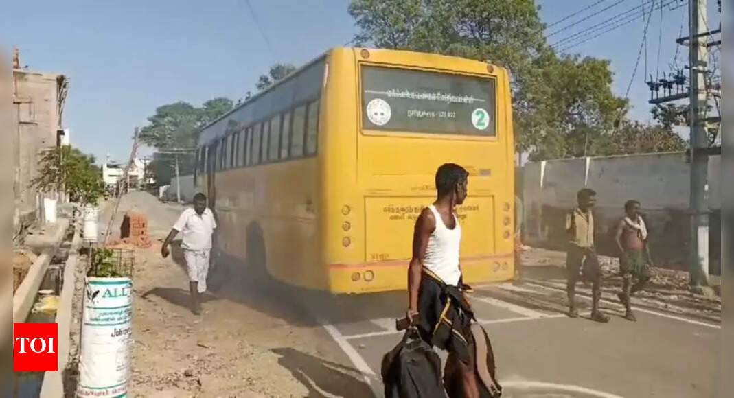 Two students faint after exhaust smoke engulfs school bus in Tuticorin