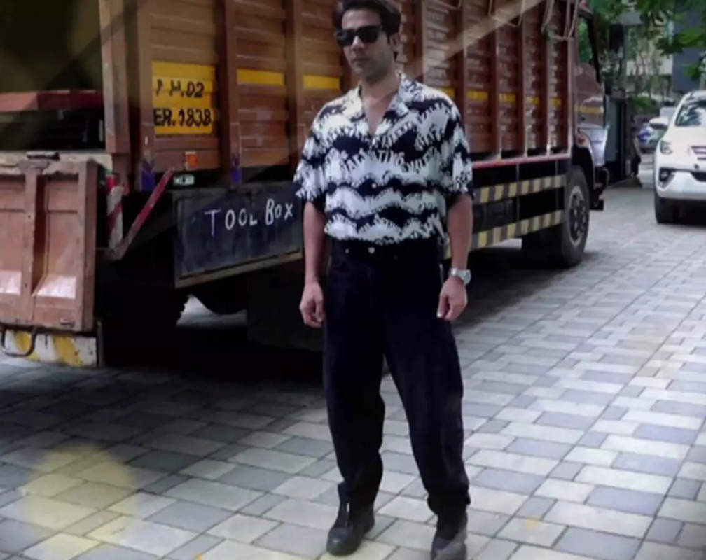 
Rajkummar Rao exudes boy-next-door charm in a printed shirt and matching black pants
