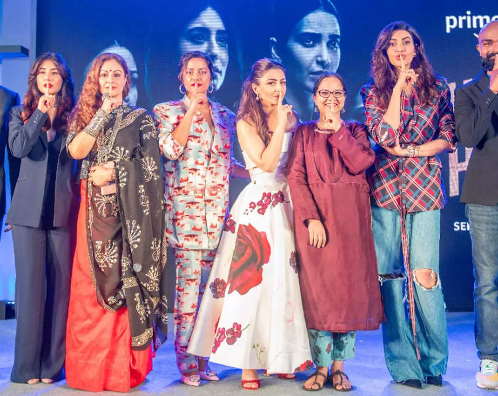 
Ayesha Jhulka, Soha Ali Khan, Kritika Kamra, Shahana Goswami and Karishma Tanna attend the trailer launch of Hush Hush
