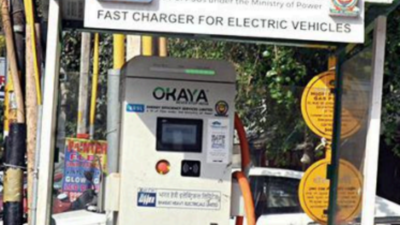 Delhi: Soon, easily locate points to charge electric vehicles, swap batteries