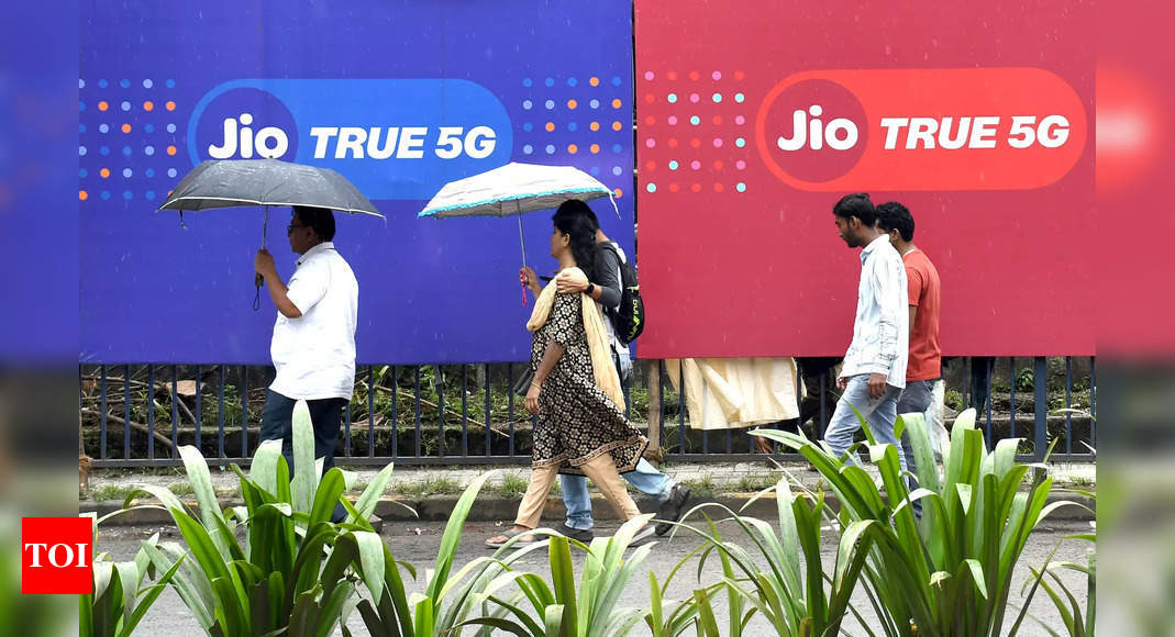 Satellite broadband service rollout: Reliance Jio gets LoI; Bharti OneWeb services delayed and more – Times of India