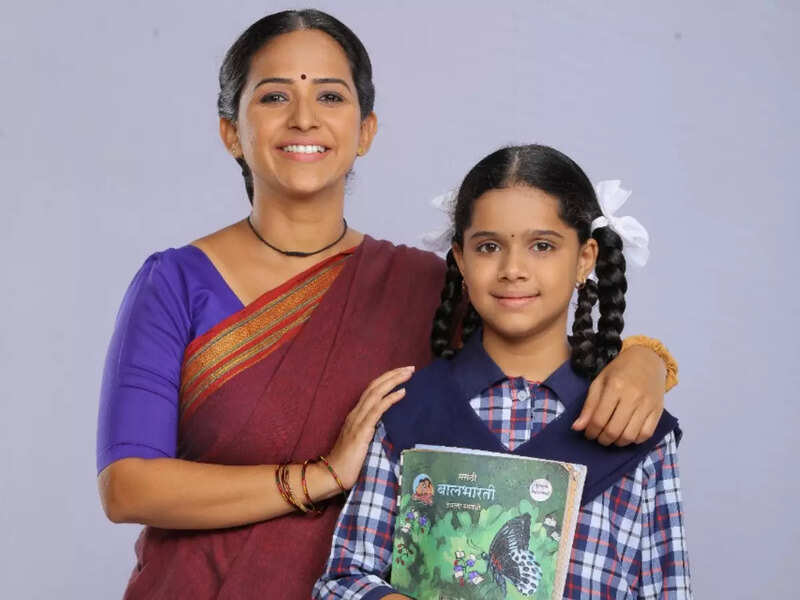 Chotya Bayochi Mothi Swapna : Actress Veena Jamkar is happy to play ...