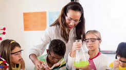 Study reveals that children learn from observation and experimentation