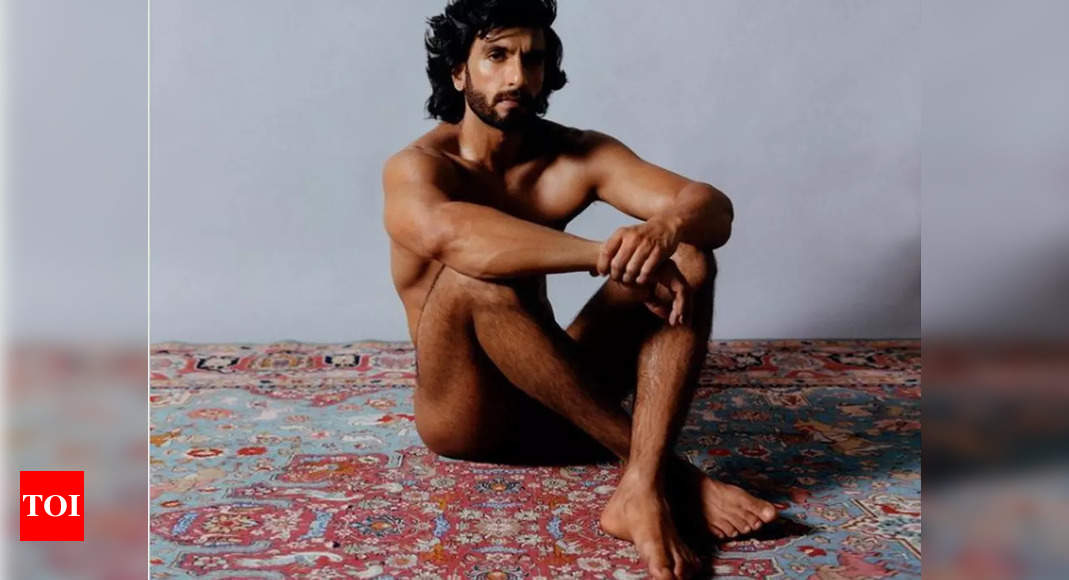 Ranveer Singh nude photoshoot controversy: Actor claims someone tampered and morphed one of his photos – Times of India ►