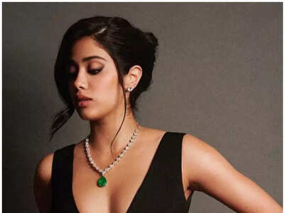 When Janhvi Kapoor made heads turn in black