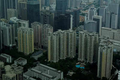 Guangzhou permits huge house price cuts, first among China's biggest cities