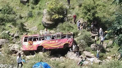 Jammu and Kashmir: Five killed, 28 injured in two separate road mishaps in Rajouri