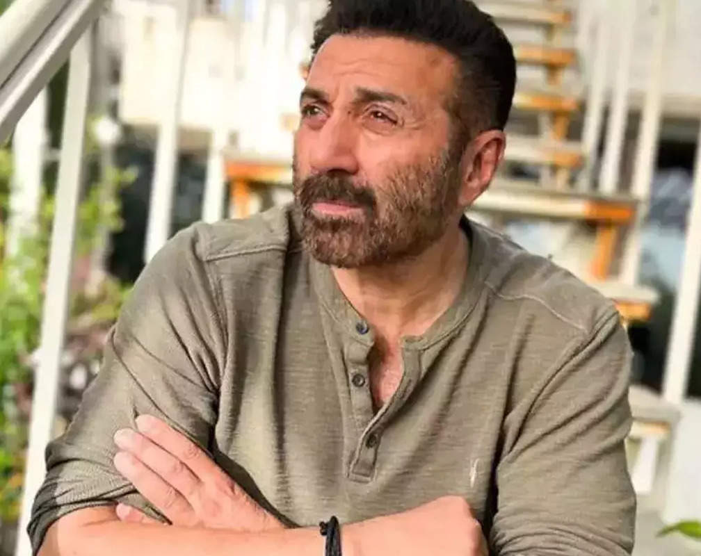 
Filmmaker Suneel Darshan accuses Sunny Deol of not returning signing amount of a film he didn’t do
