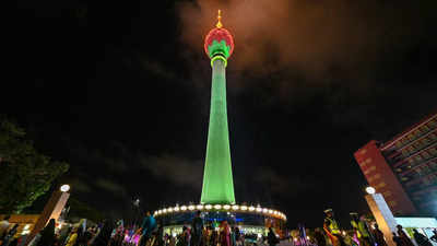 Sri Lanka opens Chinese built Lotus Tower for public viewing