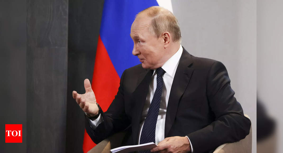Putin survived assassination bid as limousine attacked: Report – Times of India