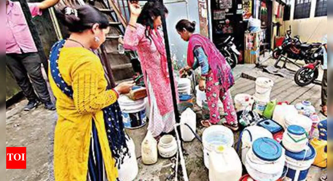 Residents complain of irregular water supply in Mussoorie Dehradun