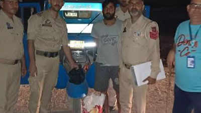 Jammu: Narcotics peddler held with contraband in Ramban