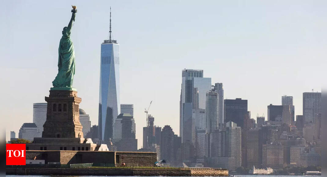 Wait for first time US visitor visa applicants stretches beyond 2 years now