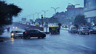 Mild to moderate showers make the weather pleasant