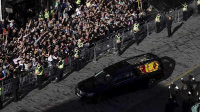 Man arrested for running up towards Queen's coffin in UK