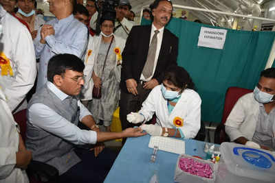 'Raktdaan Amrit Mahotsav' begins on PM's birthday, over 87K donate blood creating 'world record'