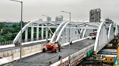 Tallah bridge reopening: Central & North Kolkata pujas hope for rise in footfall