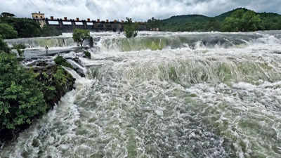 Pune: Relief for flood-prone areas as dams' discharge reduces