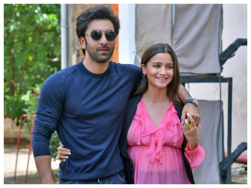 Ranbir Kapoor REACTS to Alia Bhatt working through her pregnancy; says any kind of criticism is just jealousy