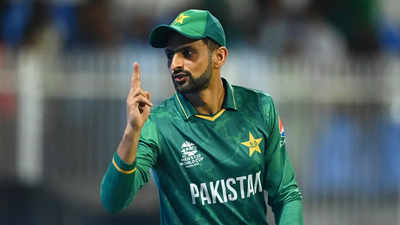 Mohammad Hafeez slams selectors for leaving Shoaib Malik out of Pakistan's T20 World Cup squad
