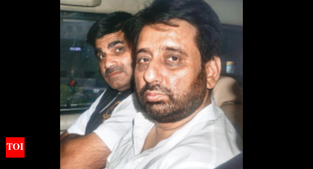 ACB raid in Delhi: 4 held for halting searches at Amanatullah Khan’s ...