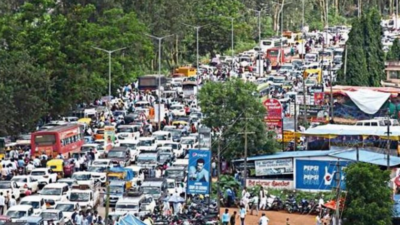Karnataka: BC Patil calls on farmers to use technology to increase income