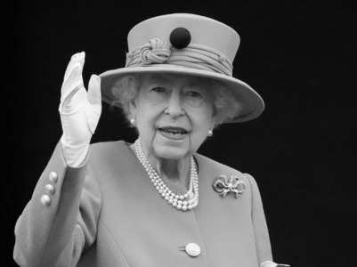 Elizabeth II will be buried with two pieces of jewellery