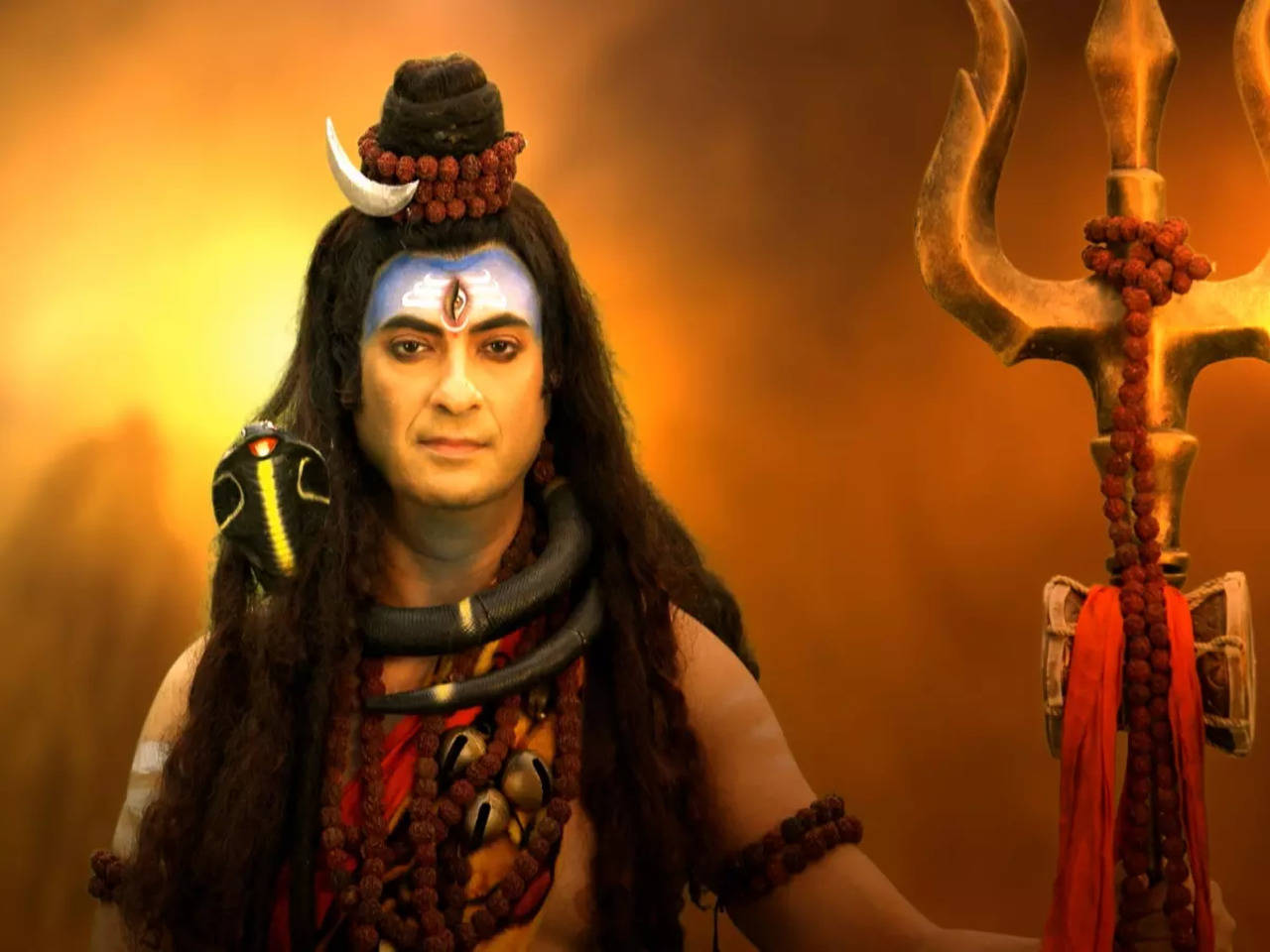 Senior artist Samrat Mukherji plays Lord Shiva in 'Debi ...