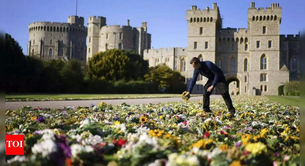 Royal mourners face rail disruption on journey to Windsor Castle – Times of India