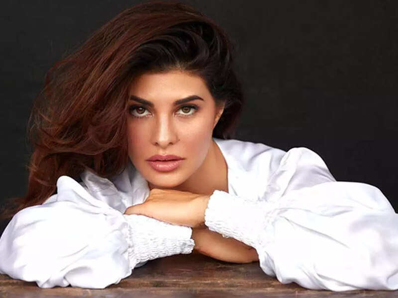 Jacqueline Fernandez appears before EOW in Sukesh Chandrashekhar case