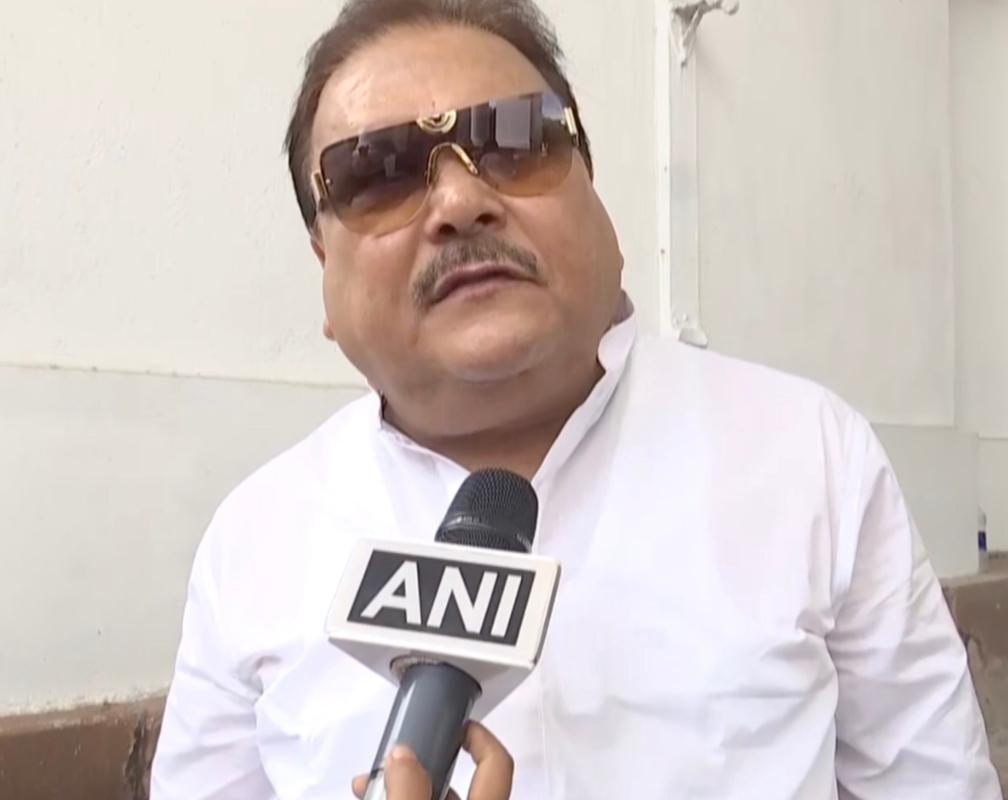 
Never said will throw bombs: Madan Mitra over controversial remark on protesters
