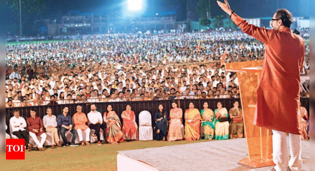 Uddhav&rsquo;s plan: Move HC or defiantly hold Dussehra rally at Shivaji Park