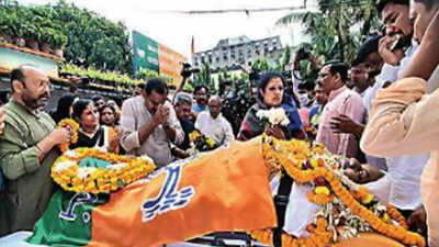 Odisha: Bishnu Charan Sethi, deputy leader of opposition, dies at 61