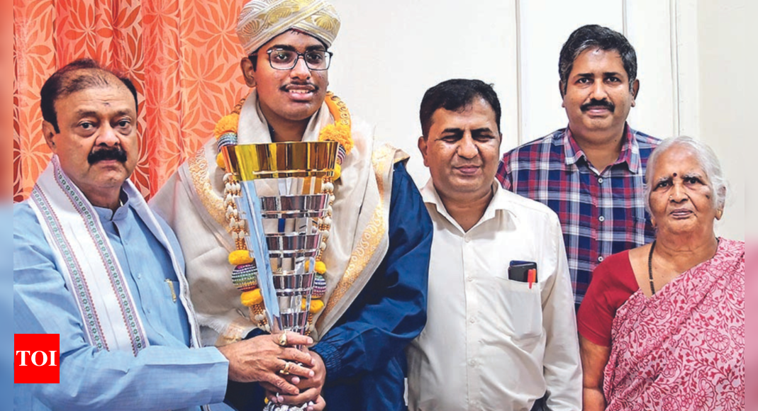 Pranav: ₹10-lakh Cash Award For Pranav Anand | Bengaluru News - Times ...