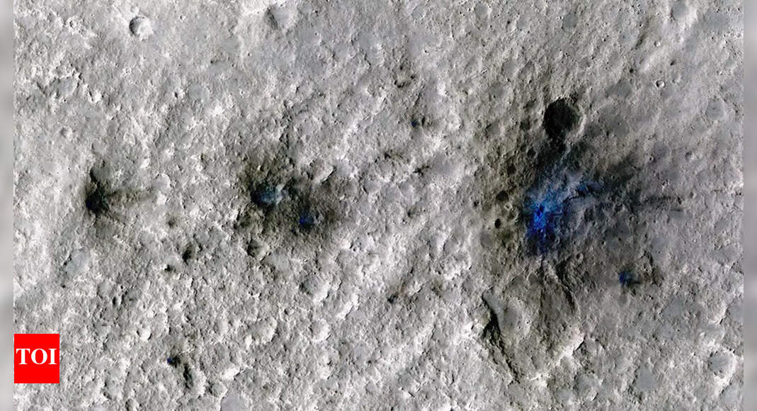 Nasa's InSight lander detects space rocks as they slam into Mars ...