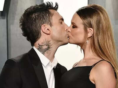 Celebs who cheated on their pregnant wives