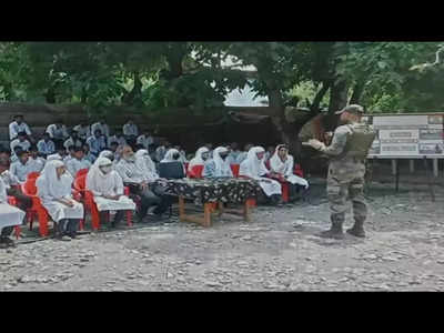 Army conducts Motivational talk for youth to join forces in Poonch