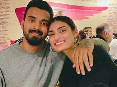 KL Rahul scores fifty; Athiya is all hearts