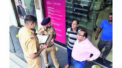 Jeweller’s employee duped of 2.5L by conman posing as bank staffer